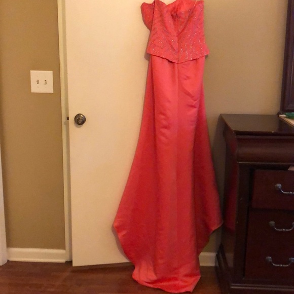 Tiffany Design formal dress, long with train, 10 - Picture 2 of 6